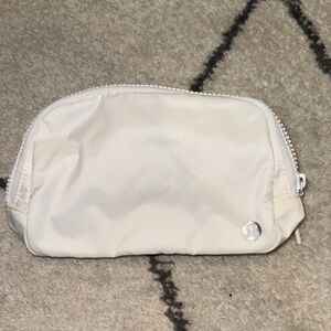 Lululemon White Mesh Interior Pouch